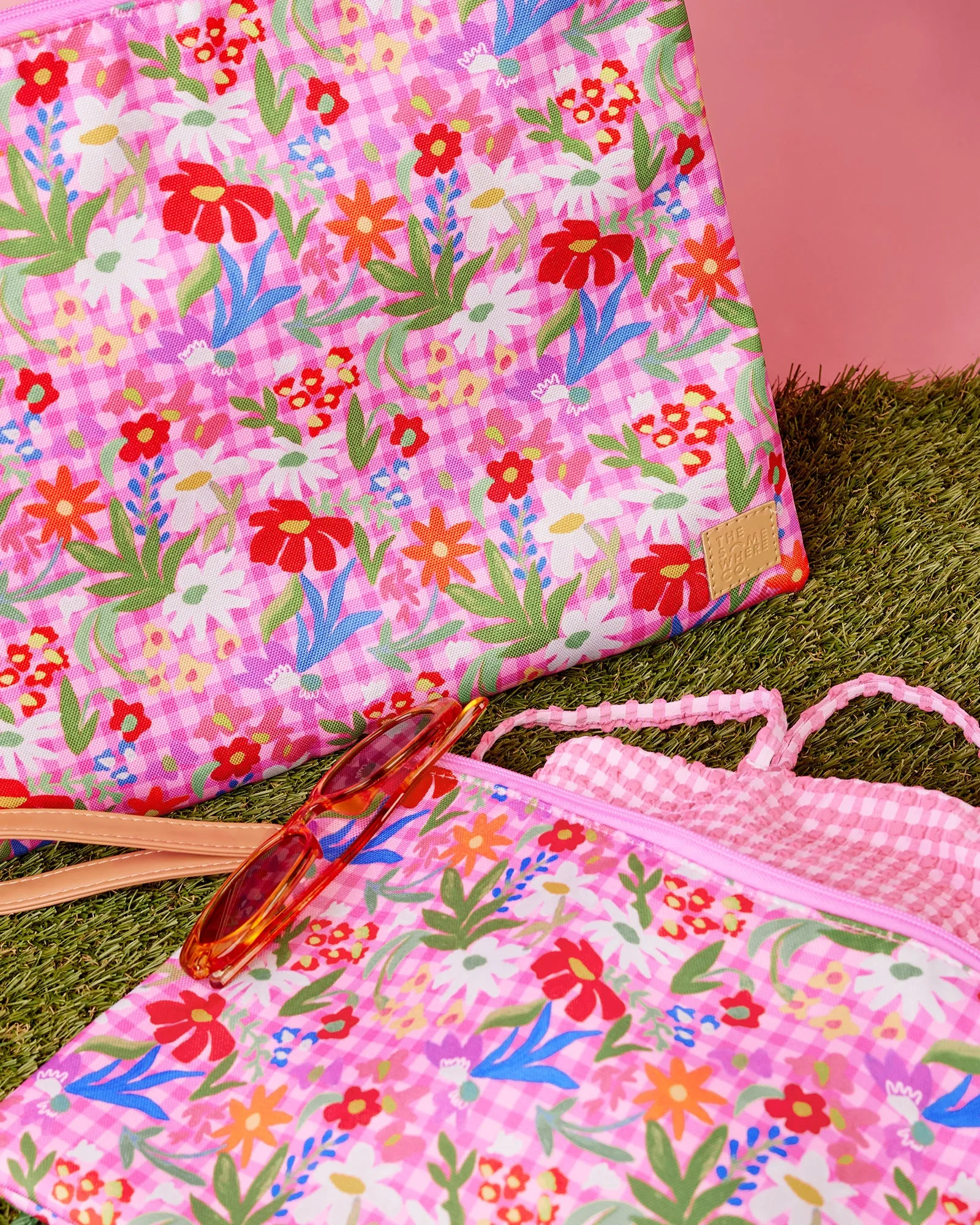 Flowerburst Large Wet Bag sold by The Somewhere Co. product image thumbnail 4