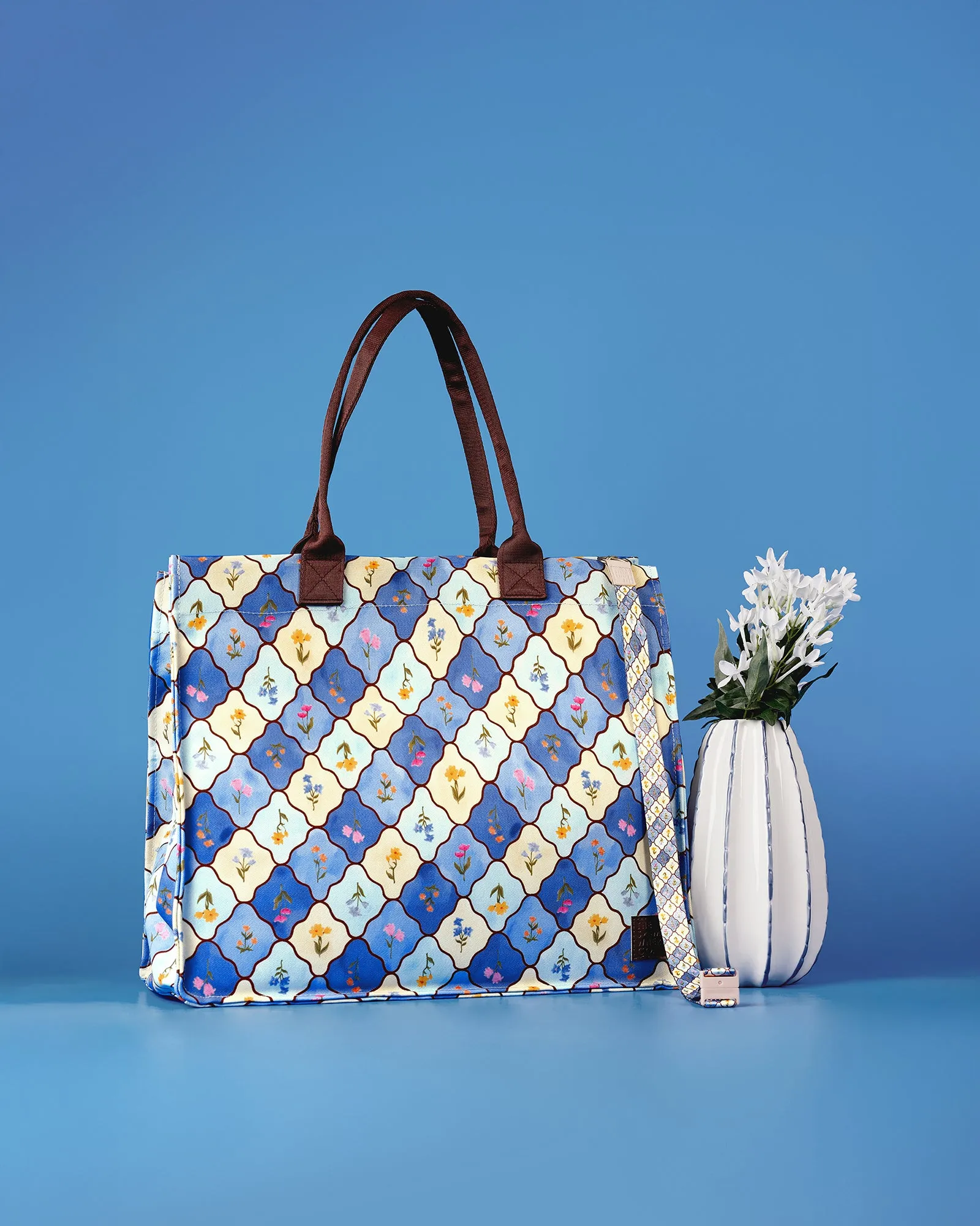 Amalfi Ultimate Tote sold by The Somewhere Co. product image thumbnail 2
