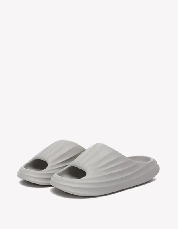 EVERAU® Men Cloud Slippers Plus sold by The UGG Shop