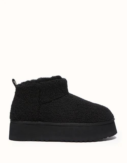 EVERAU® Ultra Platform Teddycozy sold by The UGG Shop