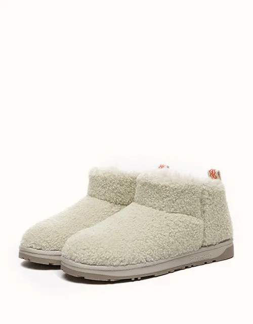 EVERAU® Ultra Teddycozy sold by The UGG Shop product image thumbnail 2