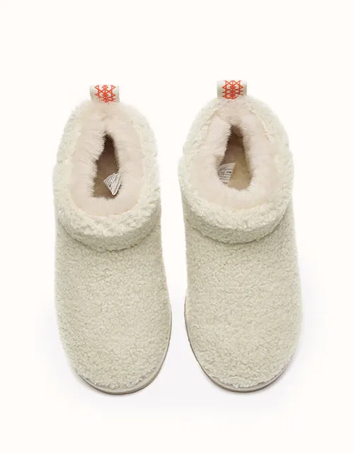 EVERAU® Ultra Teddycozy sold by The UGG Shop product image thumbnail 3