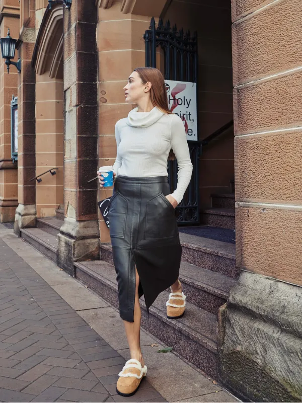 AUSTRALIAN SHEPHERD® Remi sold by The UGG Shop product image thumbnail 2