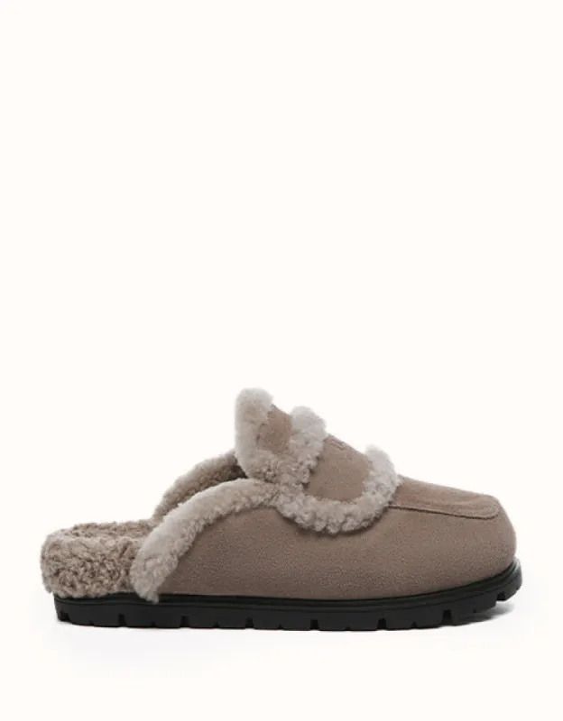 AUSTRALIAN SHEPHERD® Remi sold by The UGG Shop