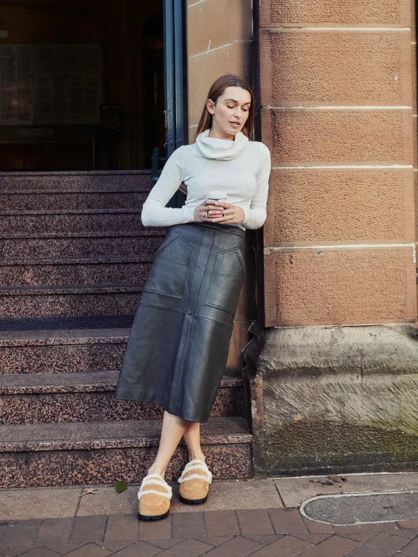 AUSTRALIAN SHEPHERD® Remi sold by The UGG Shop product image thumbnail 2