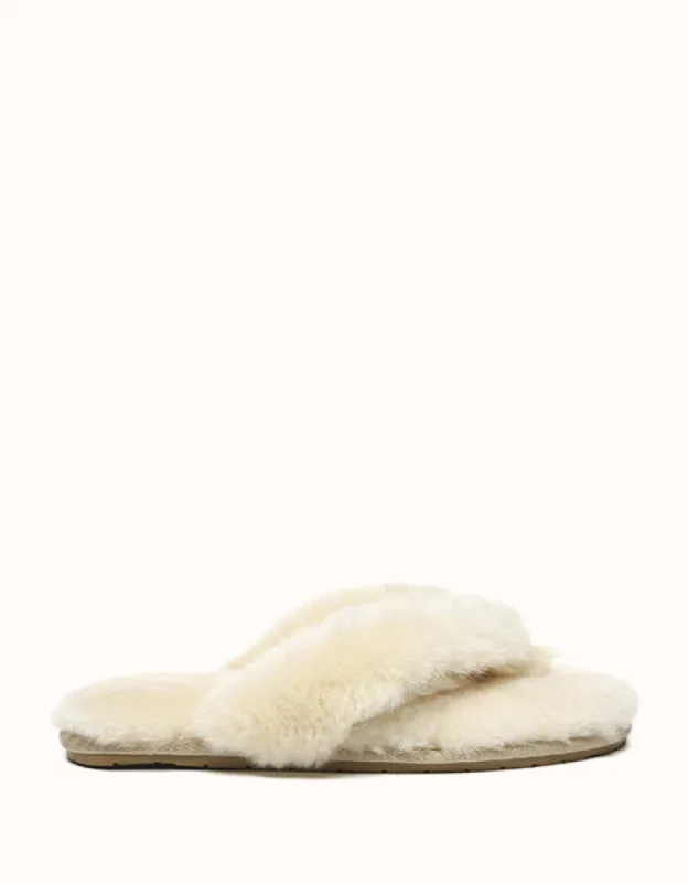 AUSTRALIAN SHEPHERD® Farah sold by The UGG Shop