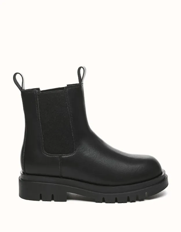 EVERAU® Vaneta Boots made by The UGG Shop