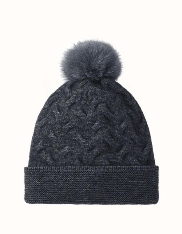 URBAN UGG® Taffie Beanie made by The UGG Shop