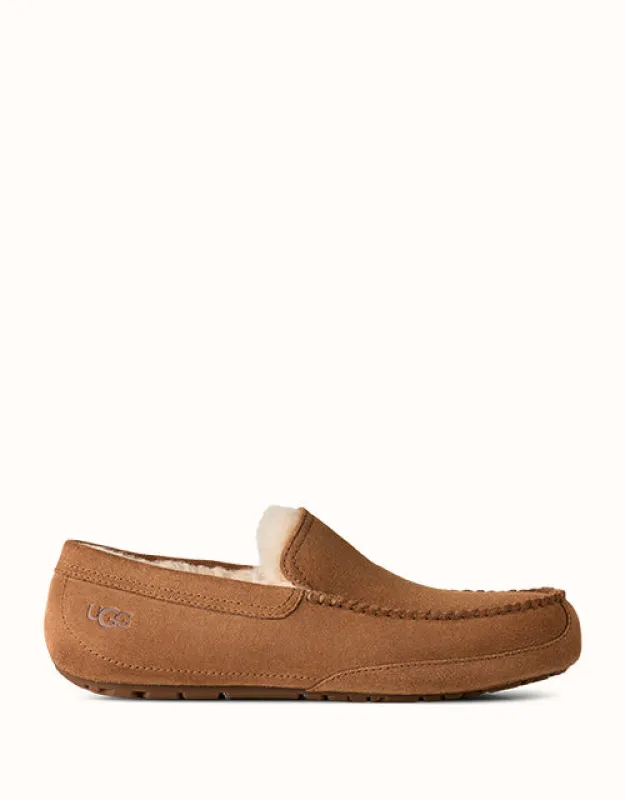 UGG Men Linscot Moccasins made by UGG