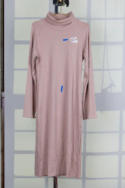 SAMPLE - Sasha Dress in L sold by Toit Volant