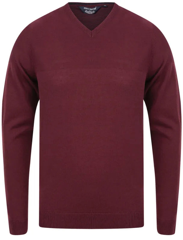 Bolington Basic V Neck Knitted Jumper in Zinfandel - Kensington Eastside sold by Tokyo Laundry
