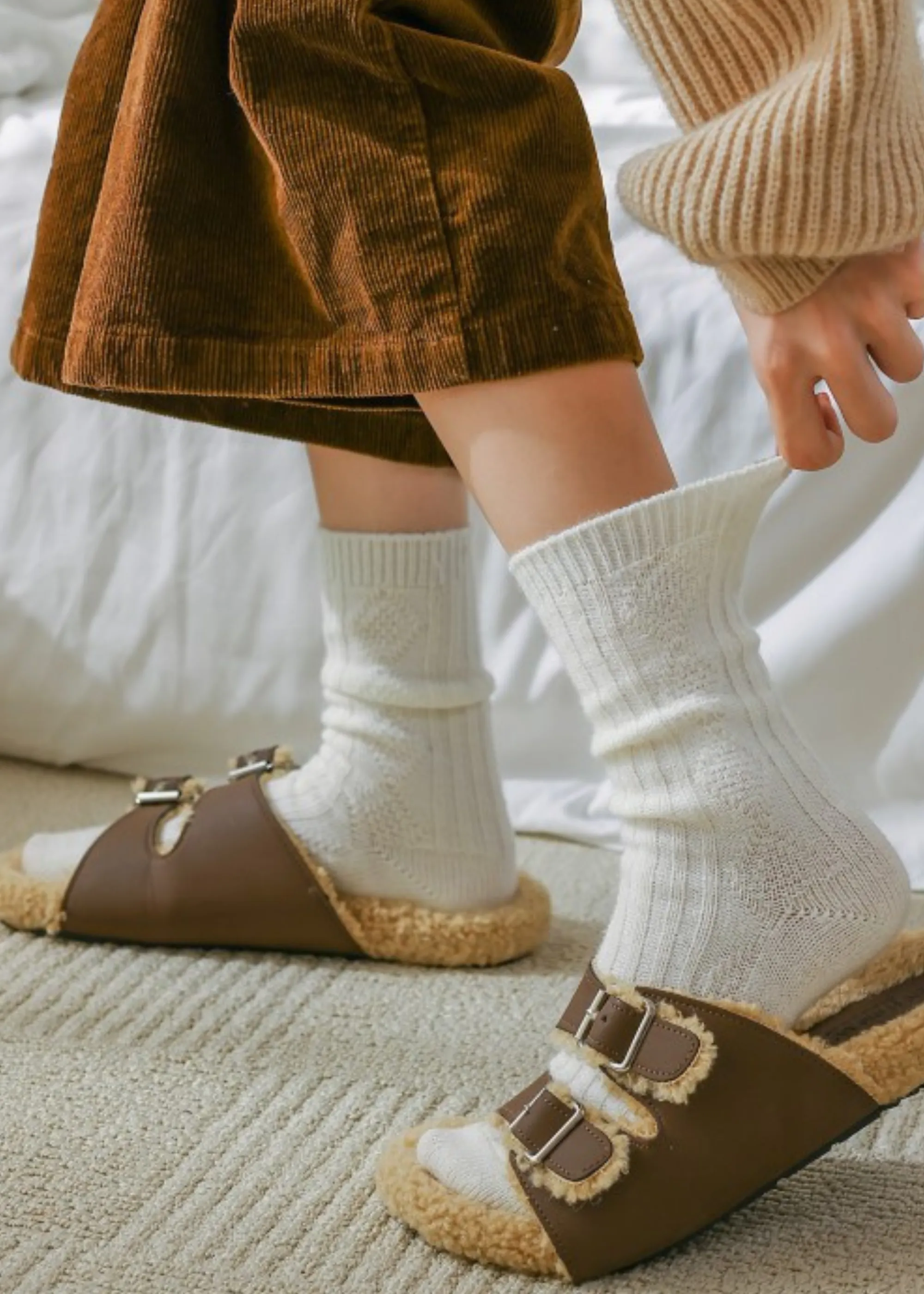 NATURAL WHITE CASHMERE BLEND PATTERNED SOCKS sold by Truly product image thumbnail 2
