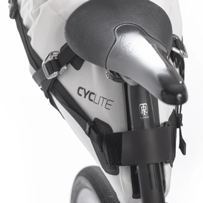 Twelve Sixteen Saddle Bag / 01 - Black 12,9 L / 318g sold by TwelveSixteen product image thumbnail 5