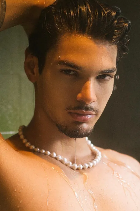 Etalon Pearl Choker made by Underwear Expert