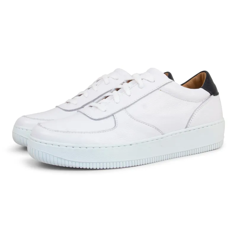 Clement Sample White/Black - Womens UK 4 sold by Unseen Footwear