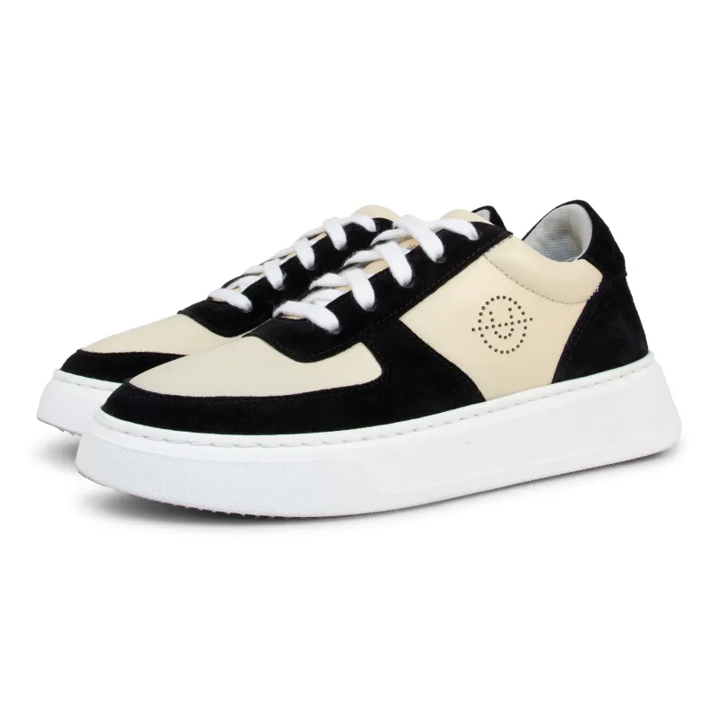Marais Sample Cream/Black - Womens UK 4 sold by Unseen Footwear