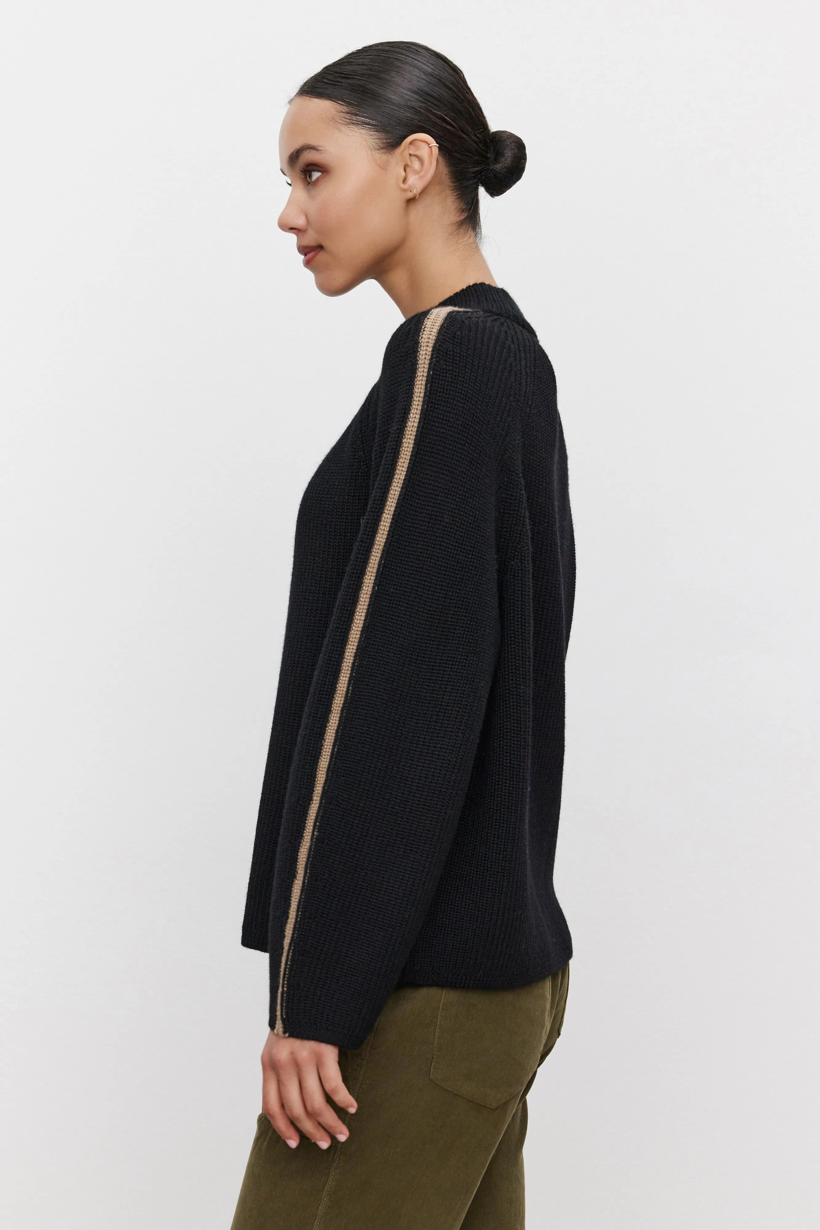 TEAGAN SWEATER IN BLACK sold by Velvet Tees product image thumbnail 2