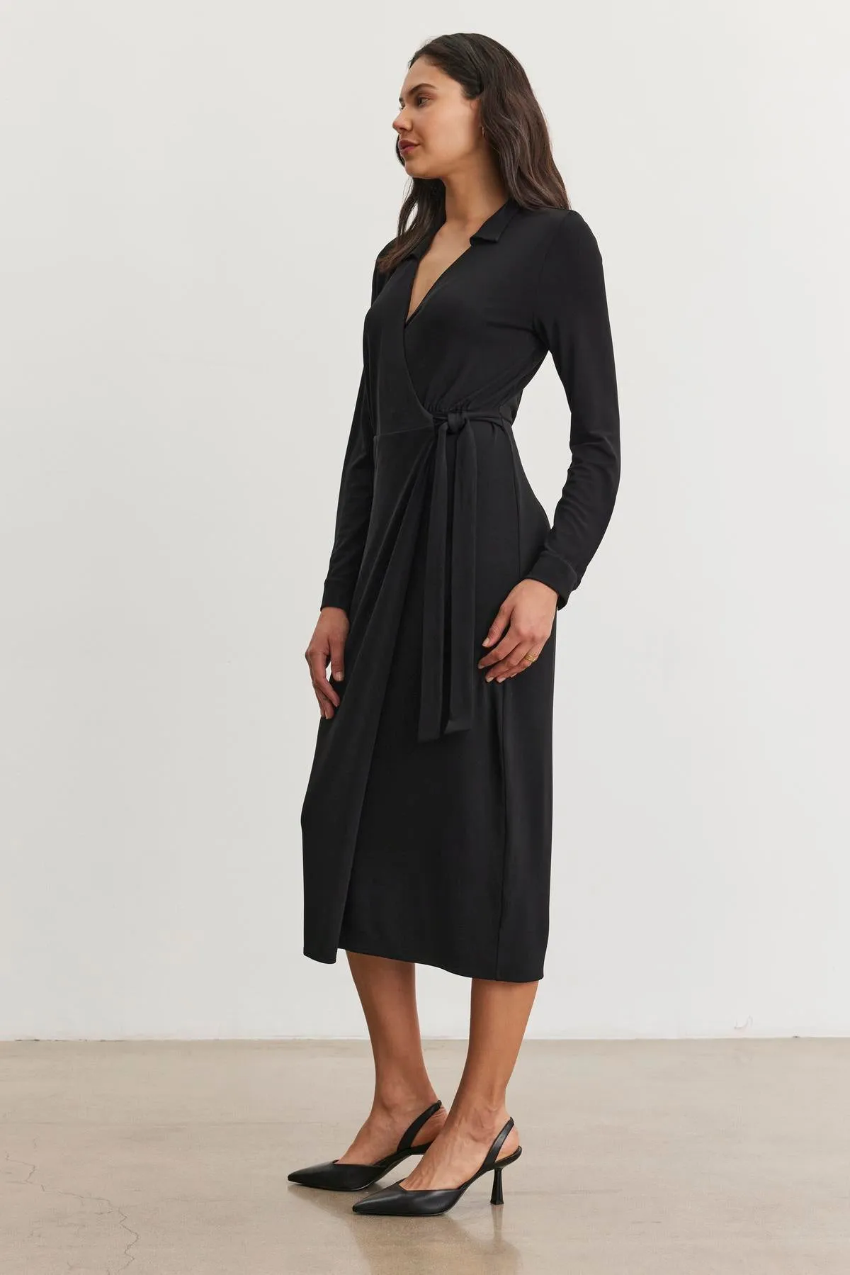 MELAT DRESS IN BLACK sold by Velvet Tees product image thumbnail 2