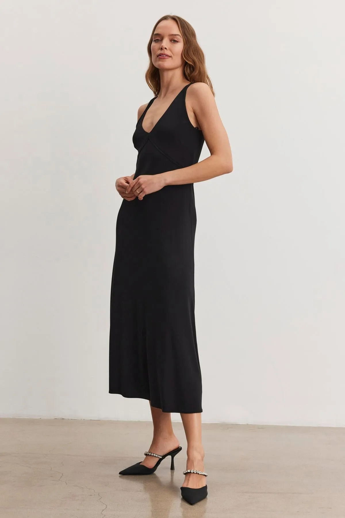 HAYES DRESS IN BLACK sold by Velvet Tees product image thumbnail 2