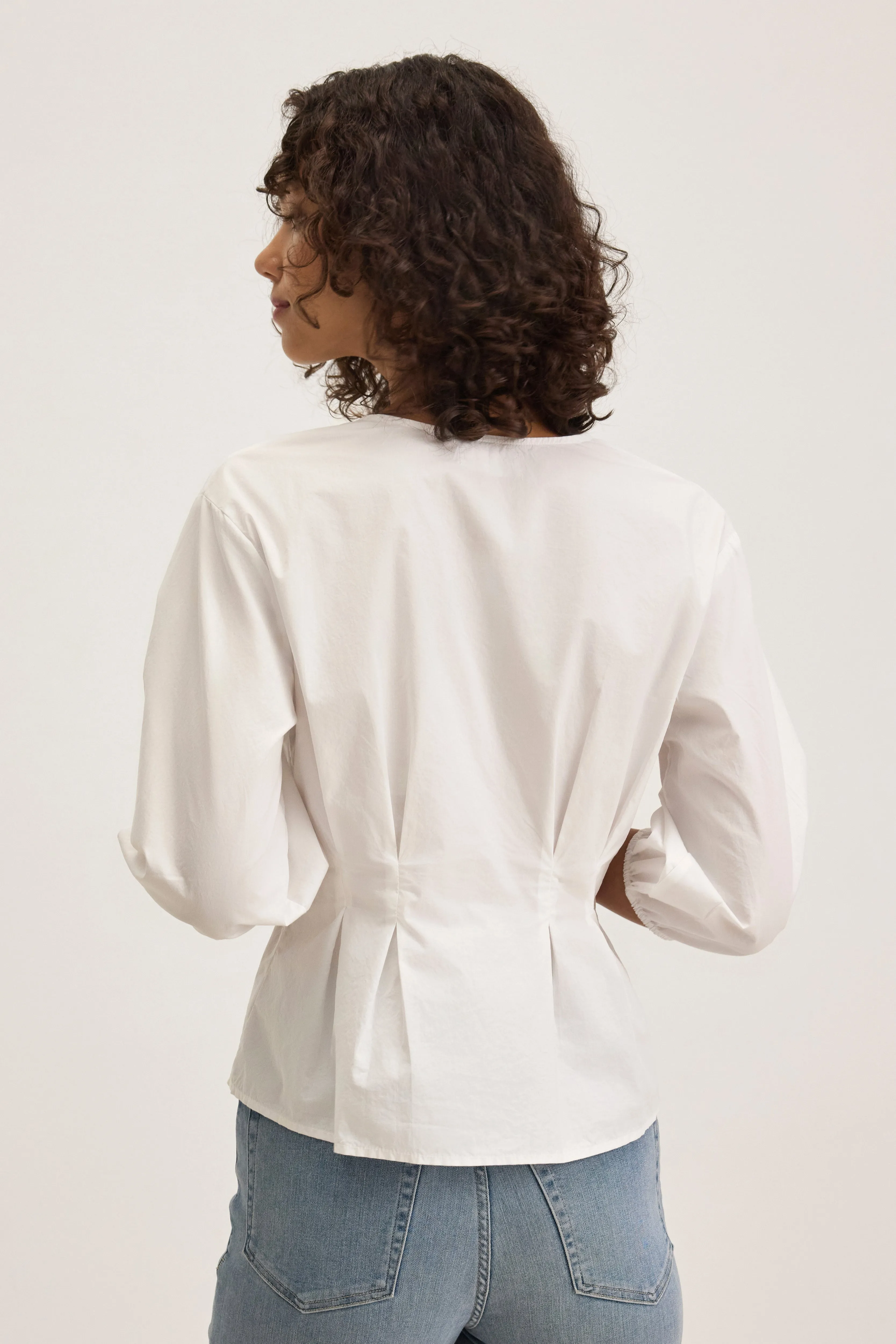 RIRI TOP IN WHITE sold by Velvet Tees product image thumbnail 4