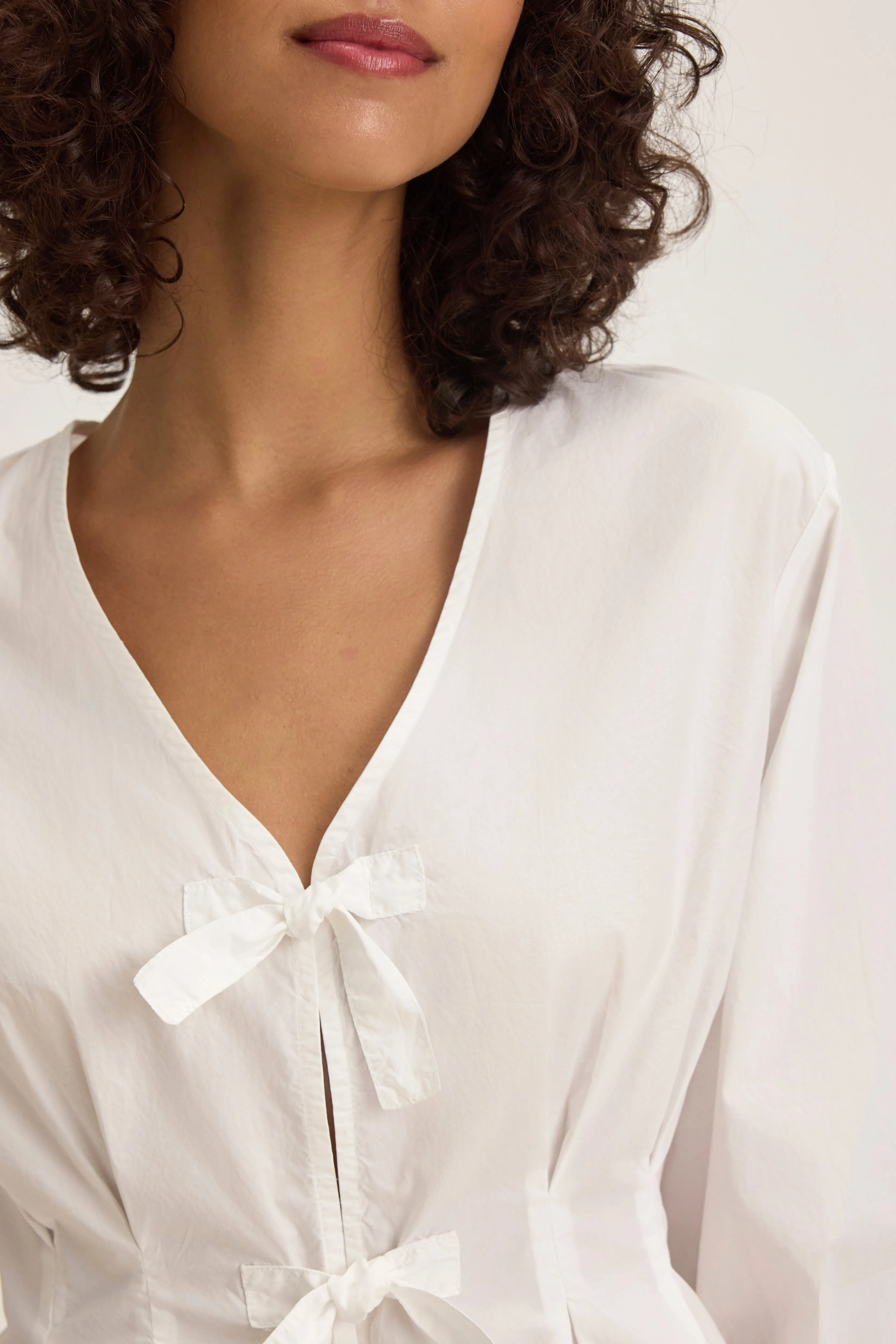 RIRI TOP IN WHITE sold by Velvet Tees product image thumbnail 5