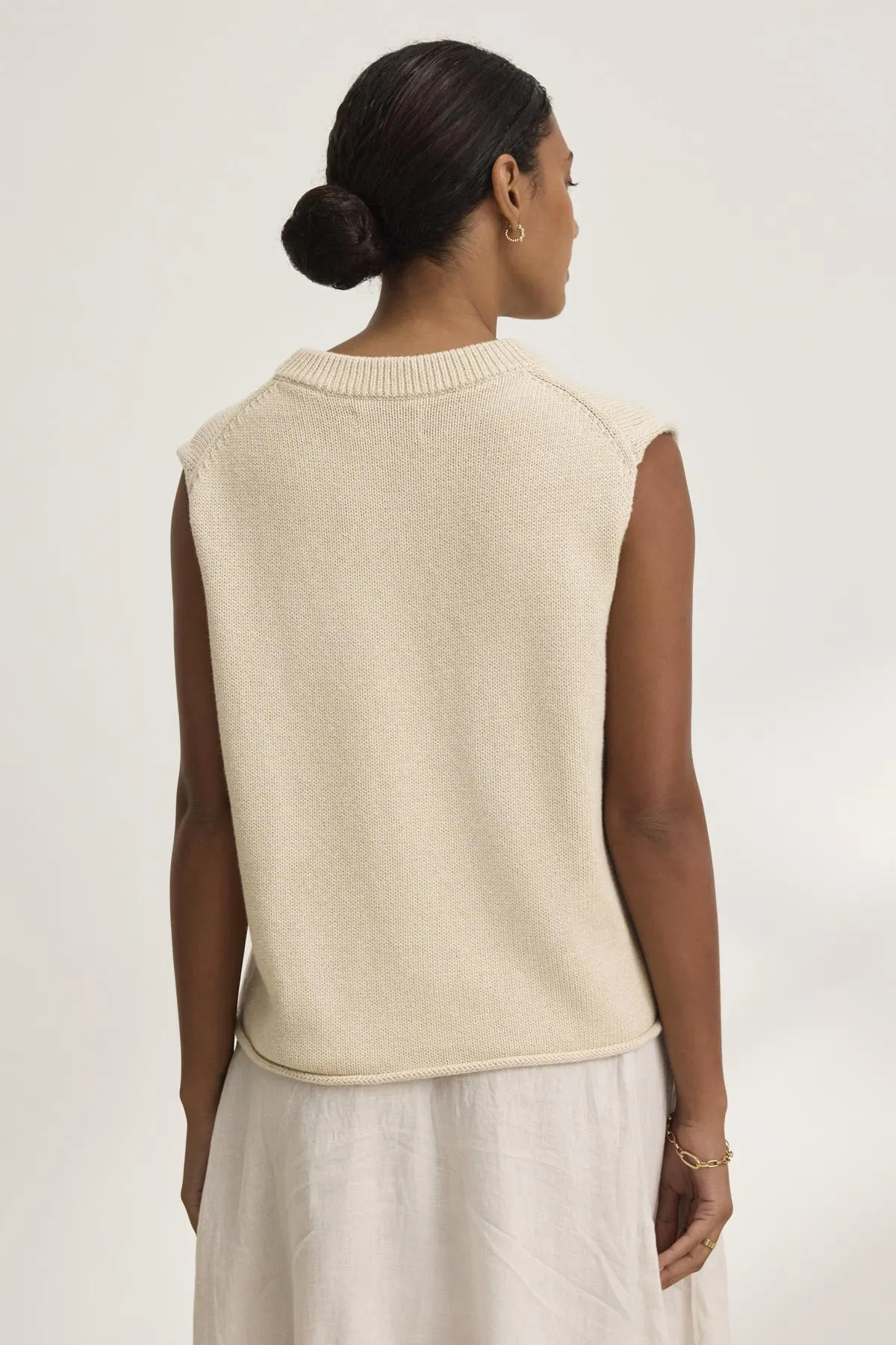 PAOLA CASHMERE SWEATER VEST IN OATMEAL sold by Velvet Tees product image thumbnail 3