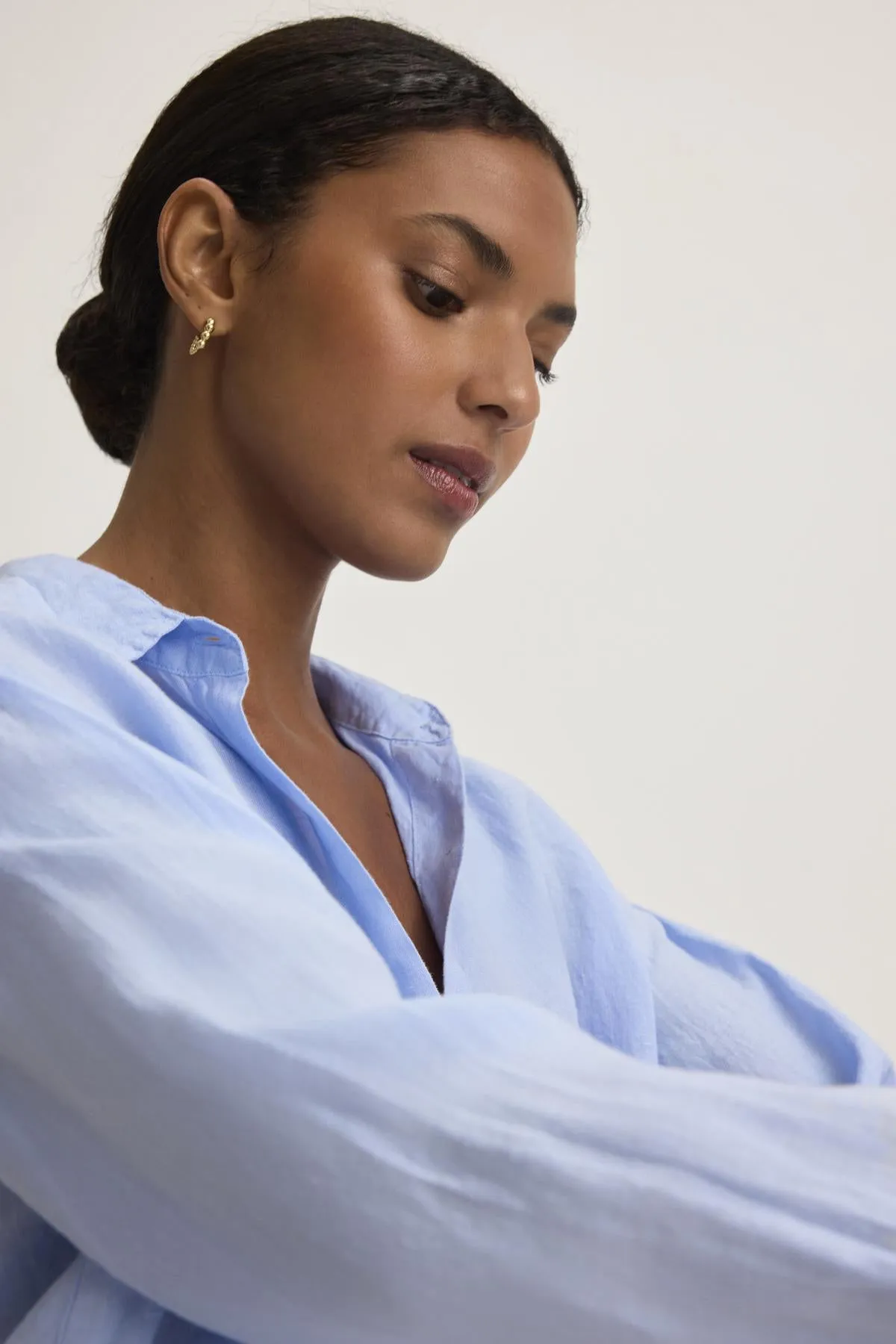 SISI LINEN SHIRT IN CHILL sold by Velvet Tees product image thumbnail 5