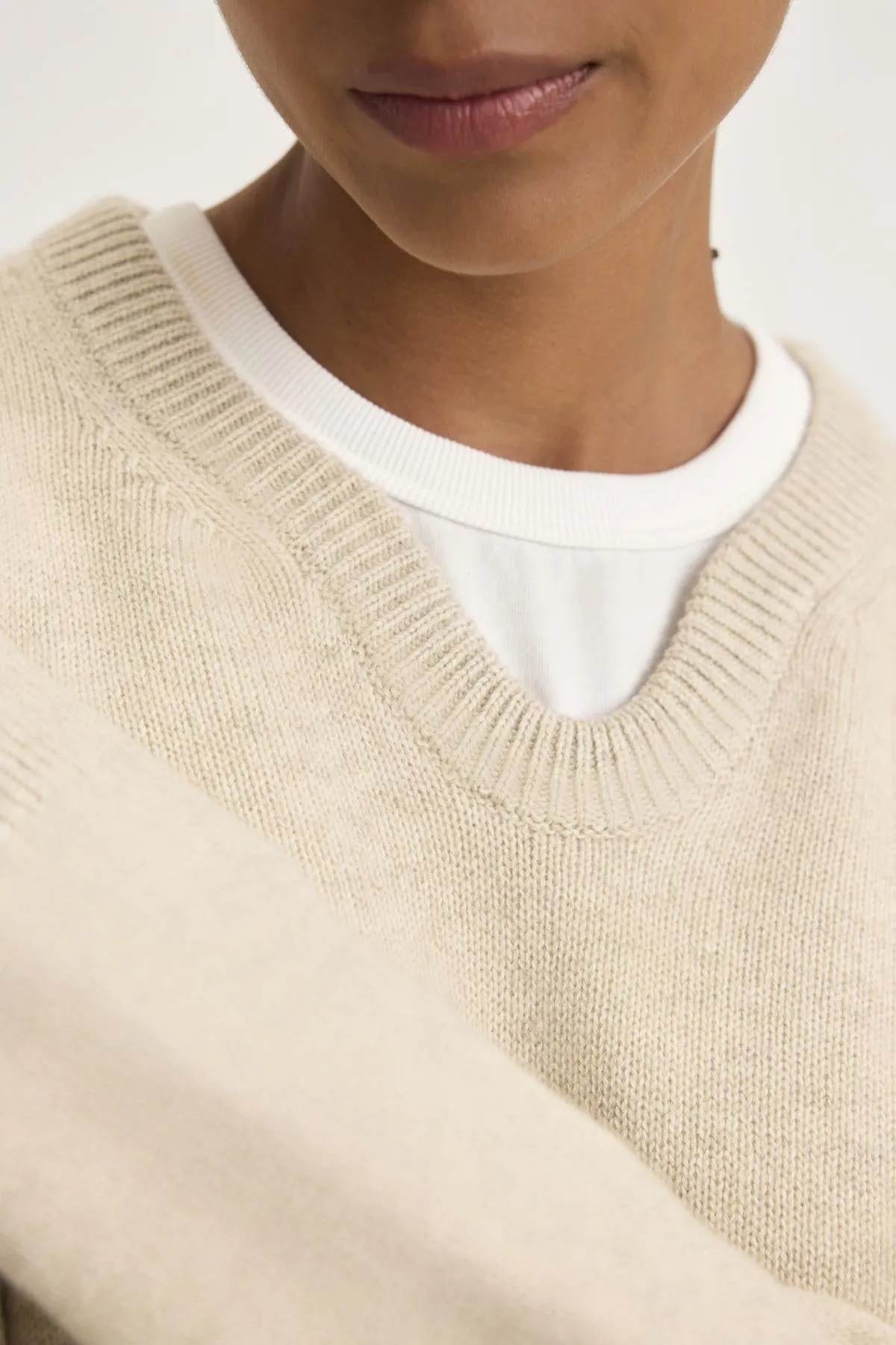STEVIE WOOL CASHMERE SWEATER IN OATMEAL sold by Velvet Tees product image thumbnail 4