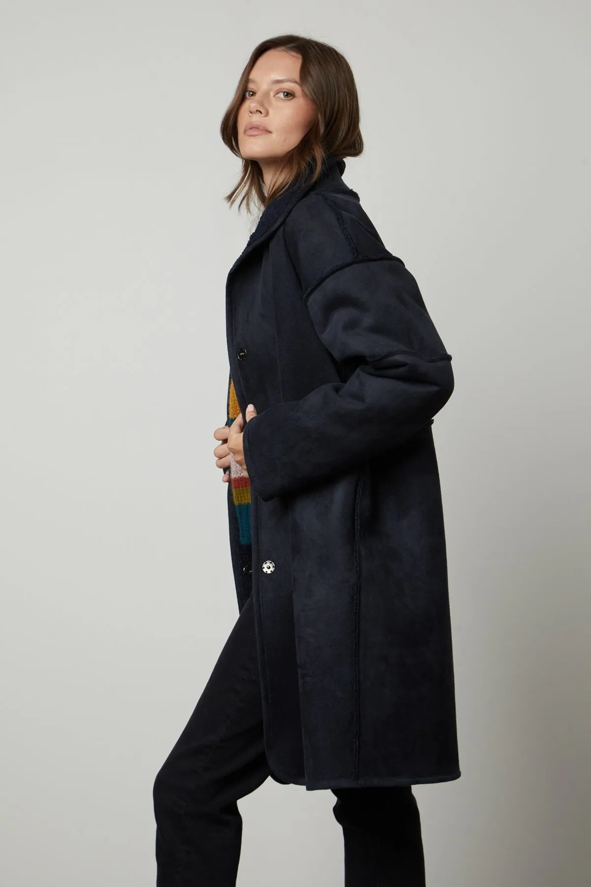 CARA SHERPA REVERSIBLE JACKET IN BLACK sold by Velvet Tees product image thumbnail 3