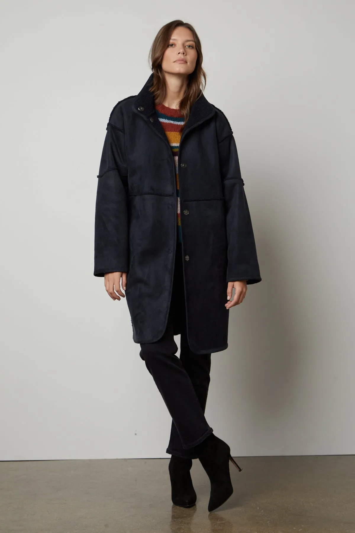 CARA SHERPA REVERSIBLE JACKET IN BLACK sold by Velvet Tees product image thumbnail 5