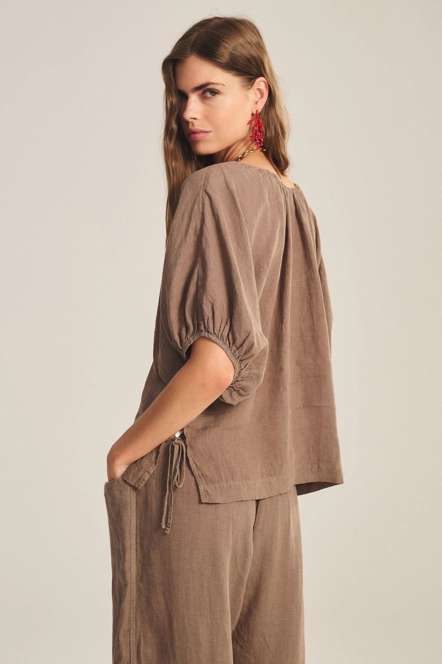 COSETTE LINEN TOP IN MUDSLIDE sold by Velvet Tees product image thumbnail 4