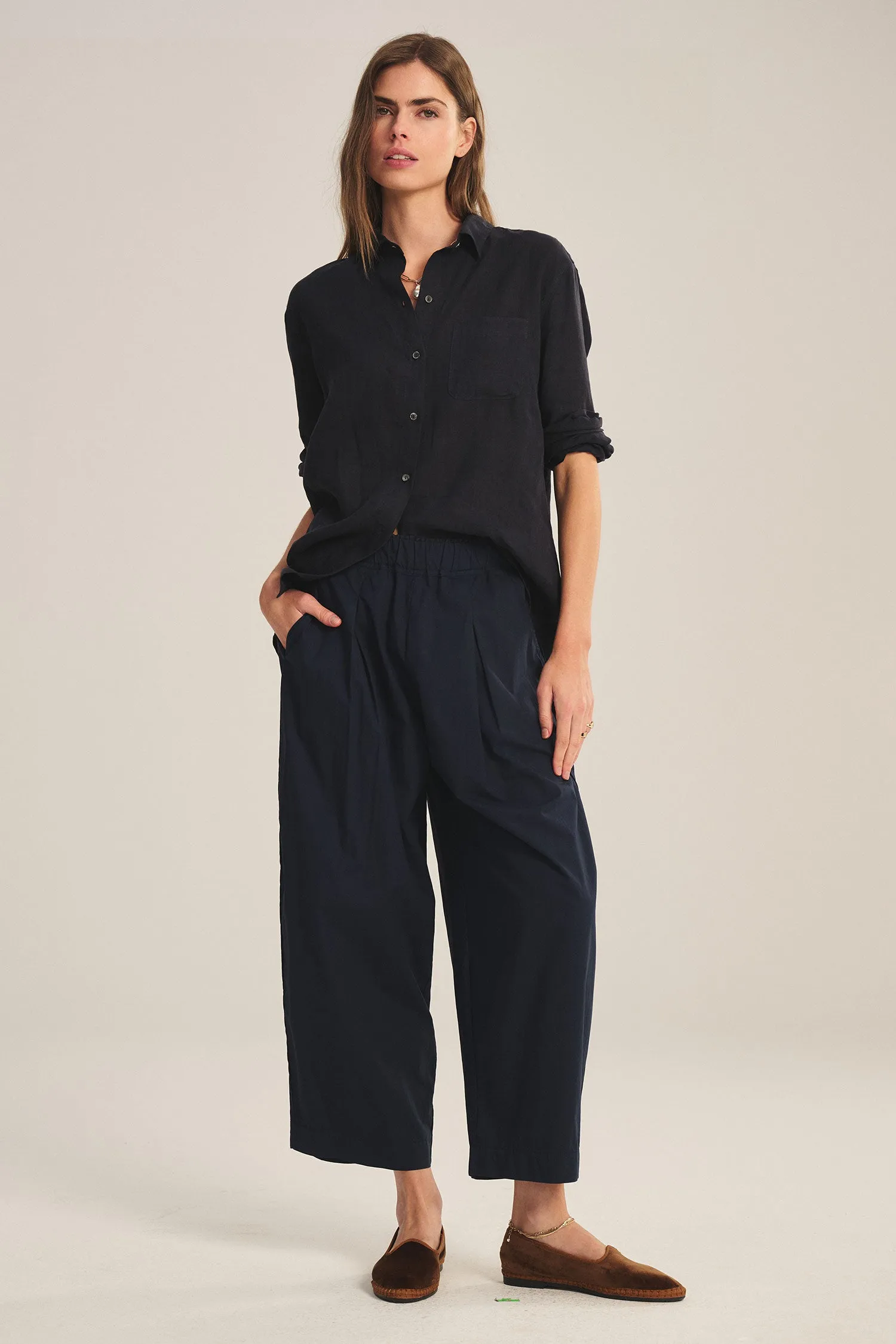 EASTON TROUSER IN MIDNIGHT sold by Velvet Tees