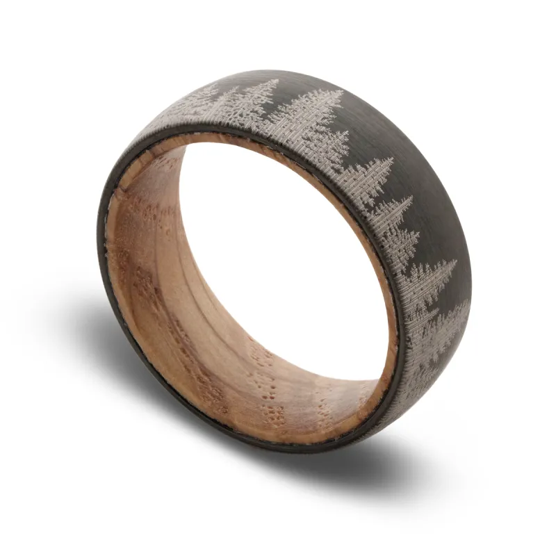 The “Adventurer” Ring sold by Vintage Gentlemen