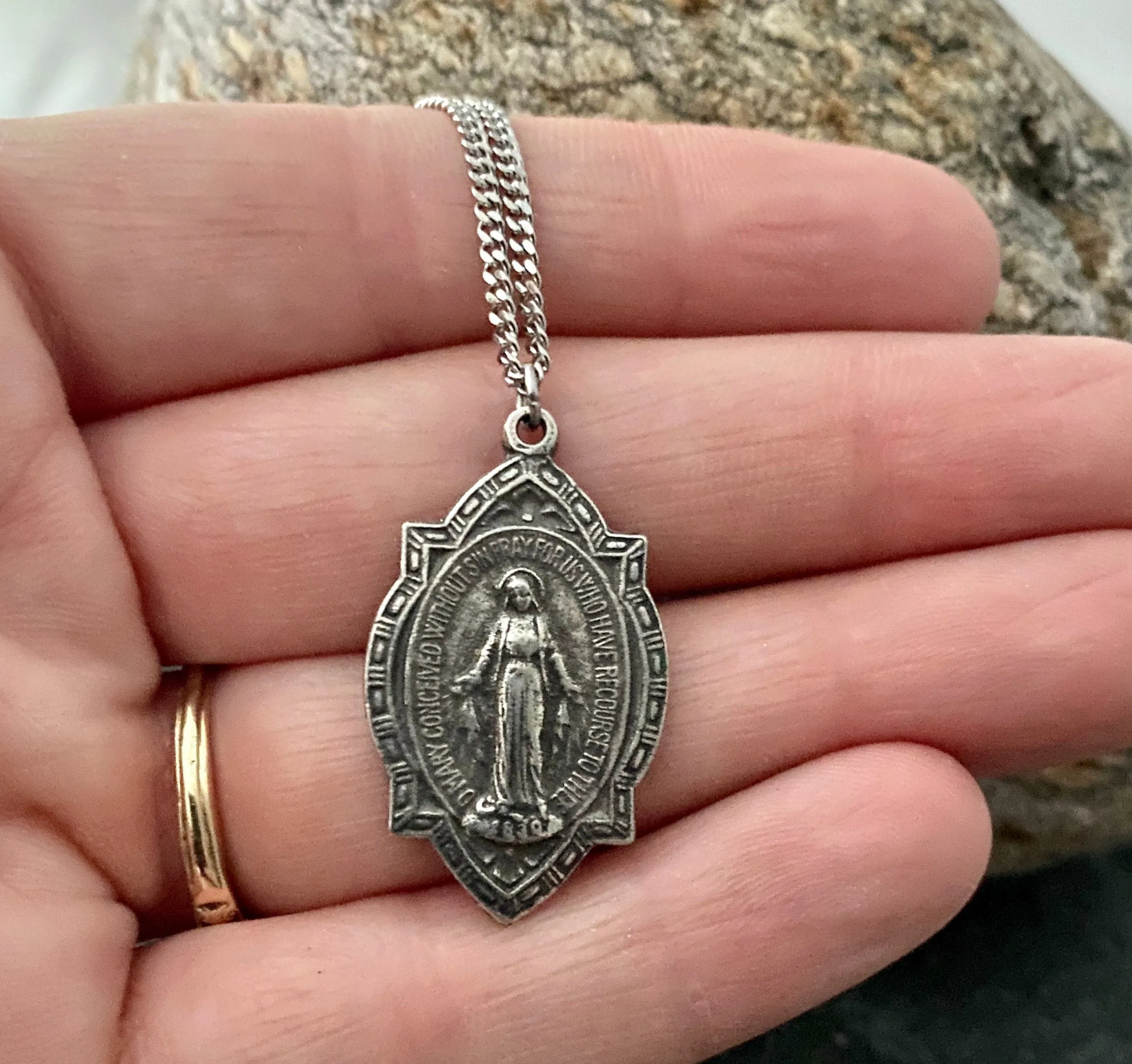 Men's Miraculous Medal featuring a depiction of the Blessed Mother, Steel chain necklace, 20 or 24 inches, ST-009 sold by Vintage Gentlemen product image thumbnail 2
