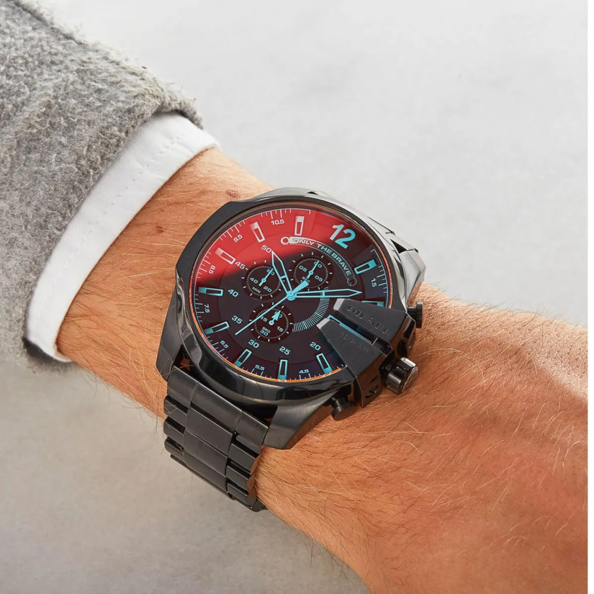 Outlet Special - Diesel Mega Chief DZ4318 Heren Horloge 52mm 10 ATM sold by Watch2Day product image thumbnail 5