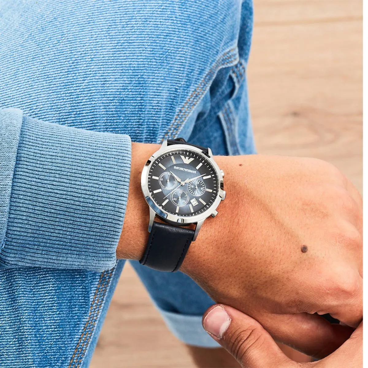 Emporio Armani Renato Chronograph AR2473 sold by Watch2Day product image thumbnail 4