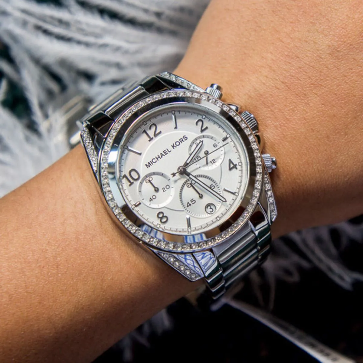 Michael Kors MK5165 sold by Watch2Day product image thumbnail 5
