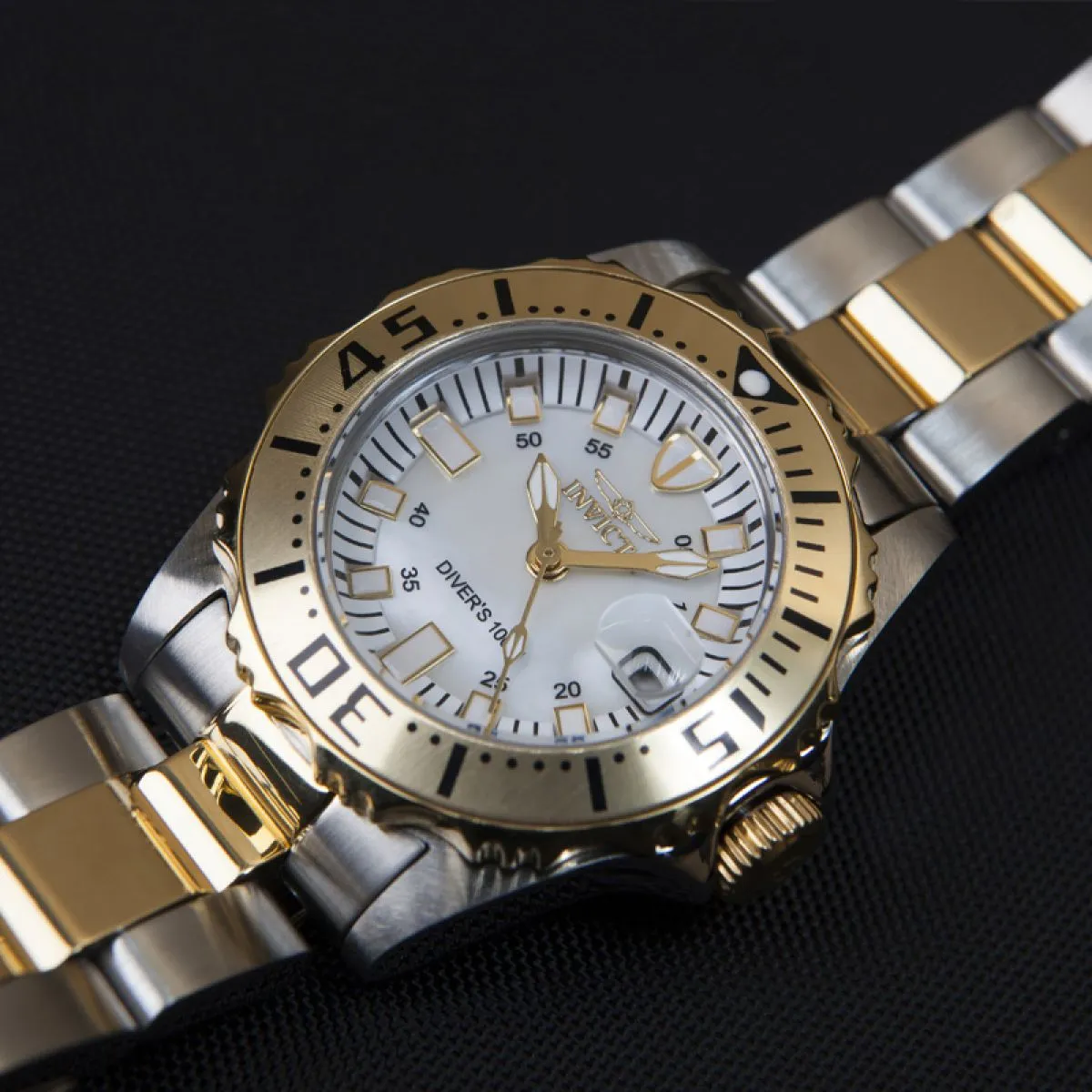 Invicta Pro Diver Ladies | 6895 sold by Watch2Day product image thumbnail 2