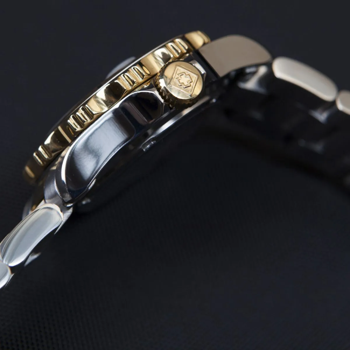 Invicta Pro Diver Ladies | 6895 sold by Watch2Day product image thumbnail 5