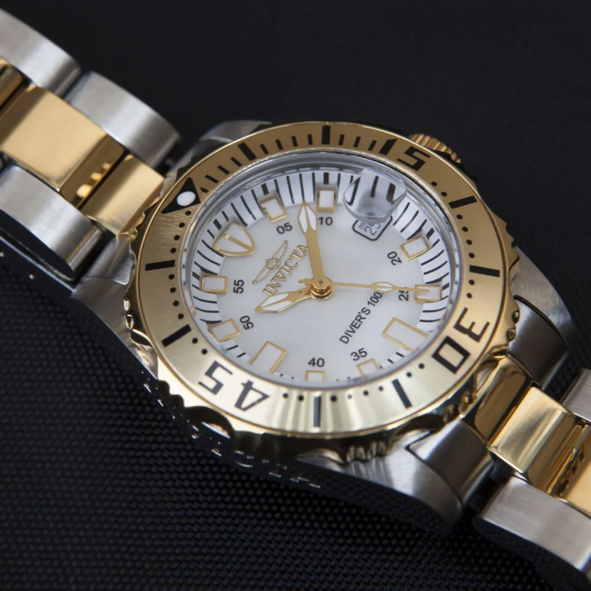 Invicta Pro Diver Ladies | 6895 sold by Watch2Day product image thumbnail 3