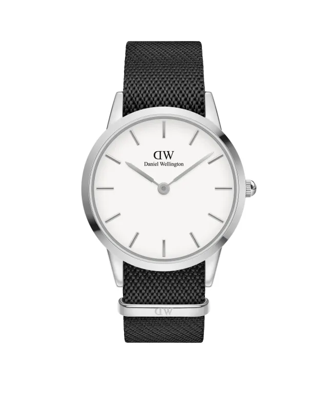 Daniel Wellington DW00100677 Heren Horloge 40mm 3 ATM made by Watch2Day