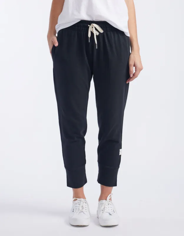 3/4 Brunch Pants - Black sold by White & Co