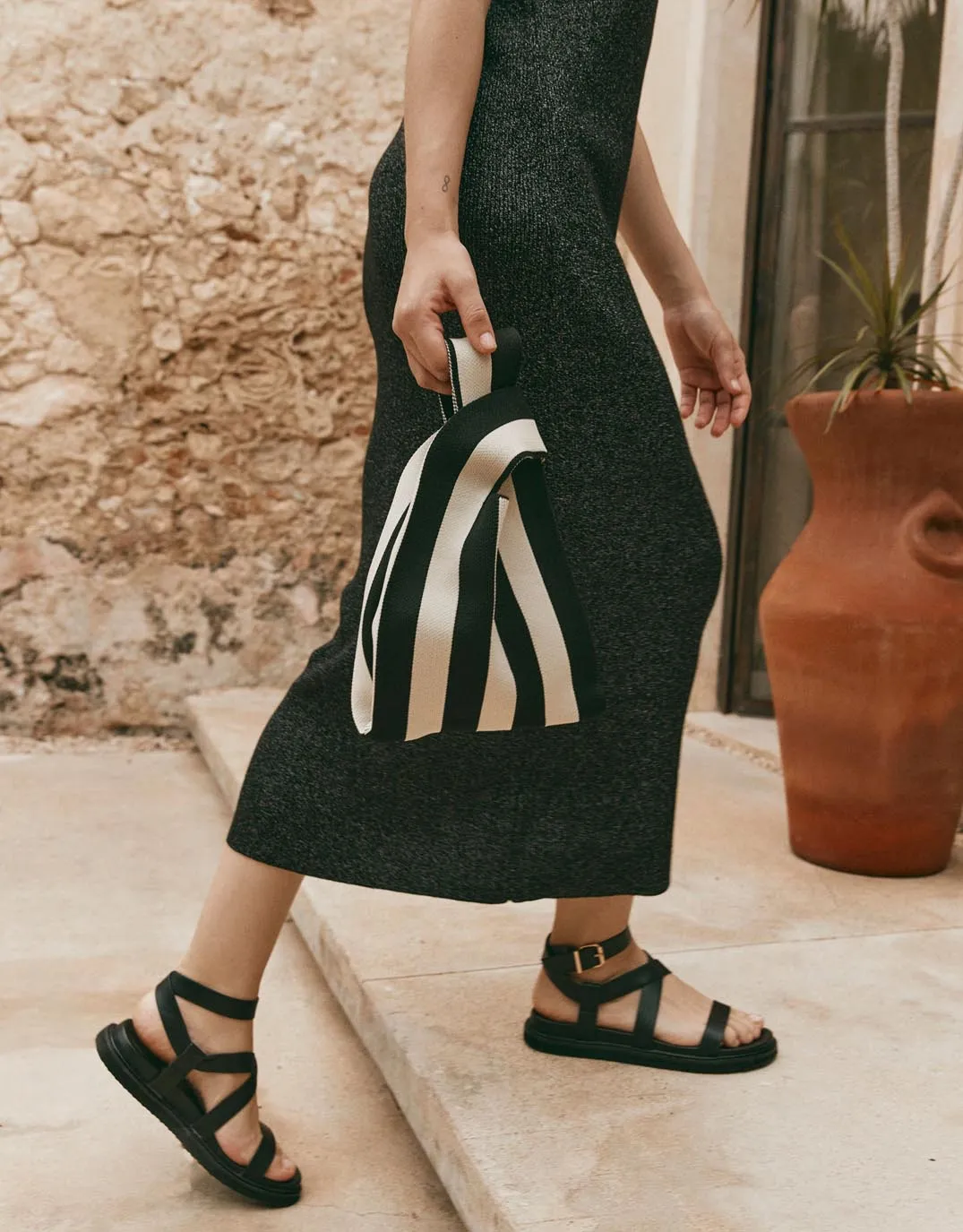 Palmier Mini Tote - Dune sold by White & Co product image thumbnail 4