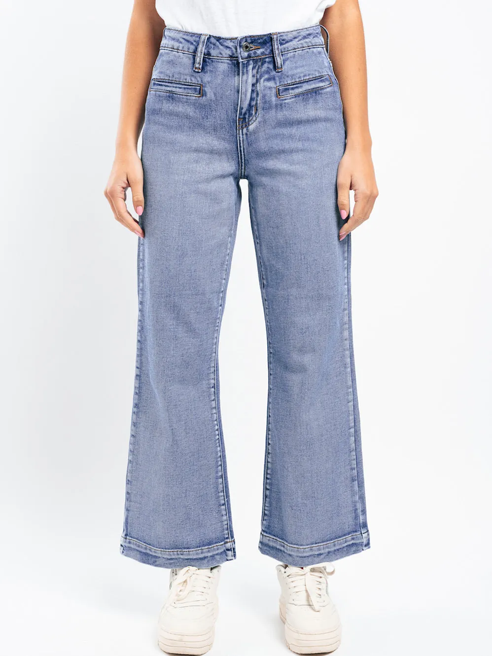 KIREINA FREYA JEAN sold by Yeltuor