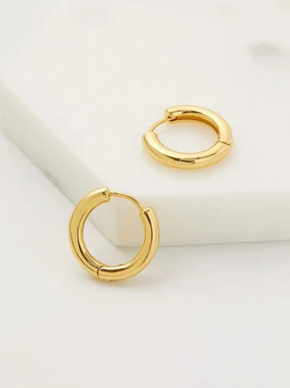 ZAFINO KENDALL HOOP - MEDIUM sold by Yeltuor