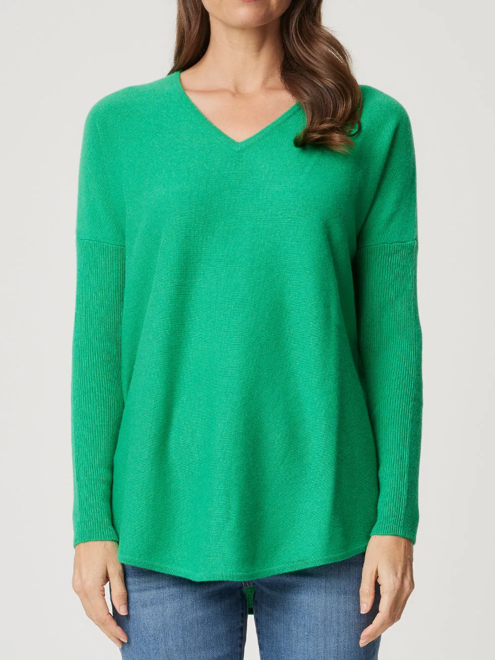 JAMES MELBOURNE CURVED HEM V NECK sold by Yeltuor product image thumbnail 4