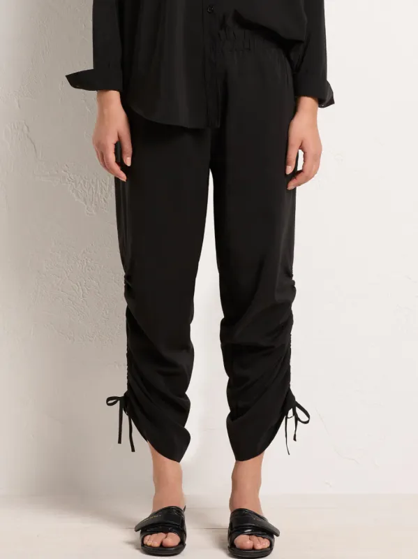 MELA PURDIE ROUCHED PANT sold by Yeltuor