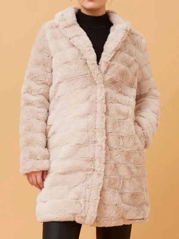 CAROLINE K MORGAN FAUX FUR COAT sold by Yeltuor