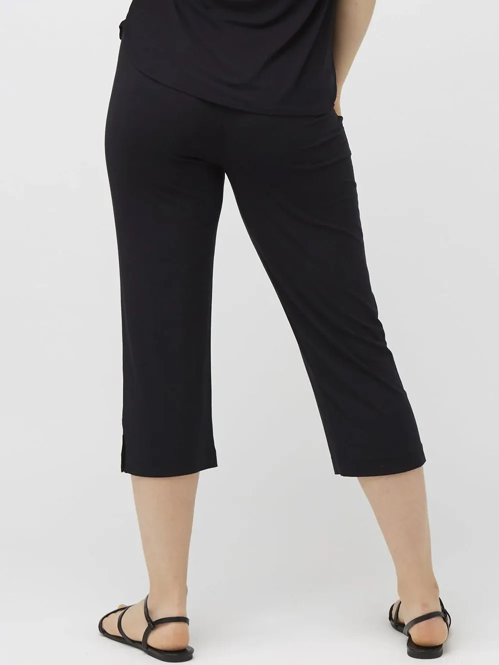 TANI BREEZE CAPRI PANT sold by Yeltuor product image thumbnail 2