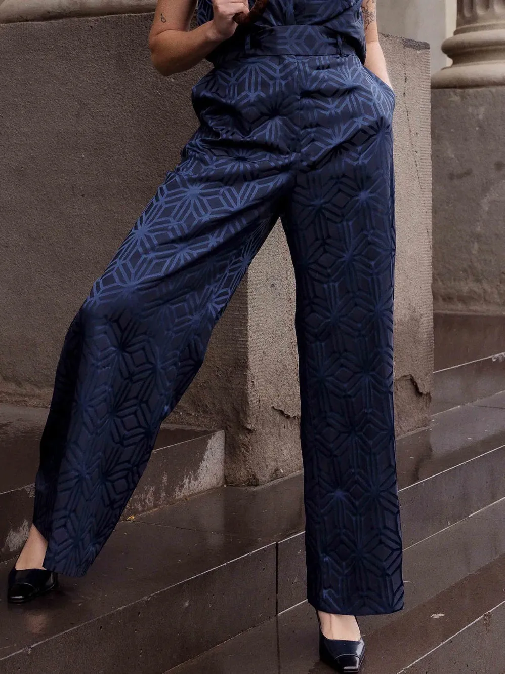 M.A DAINTY STURT PANT sold by Yeltuor